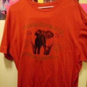 Banana republic t shirt